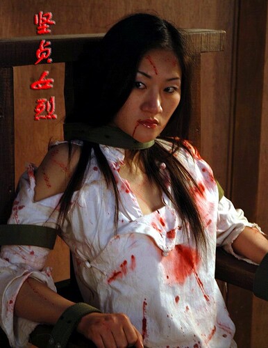 ZP形象(红豆)_坚贞女烈刑椅白旗袍A005