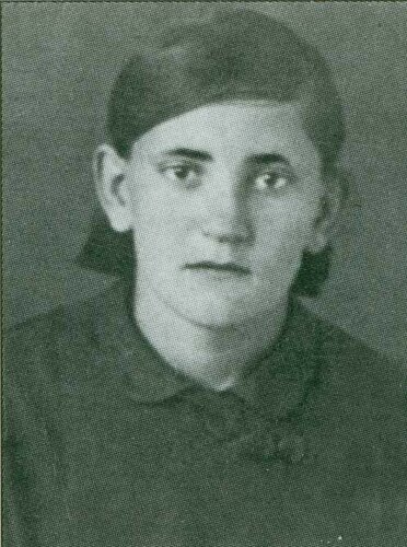 Тоня Иванихина, 19 лет