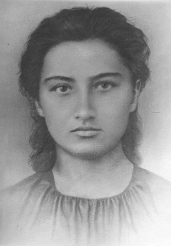 Майя Пегливанова, 17 лет