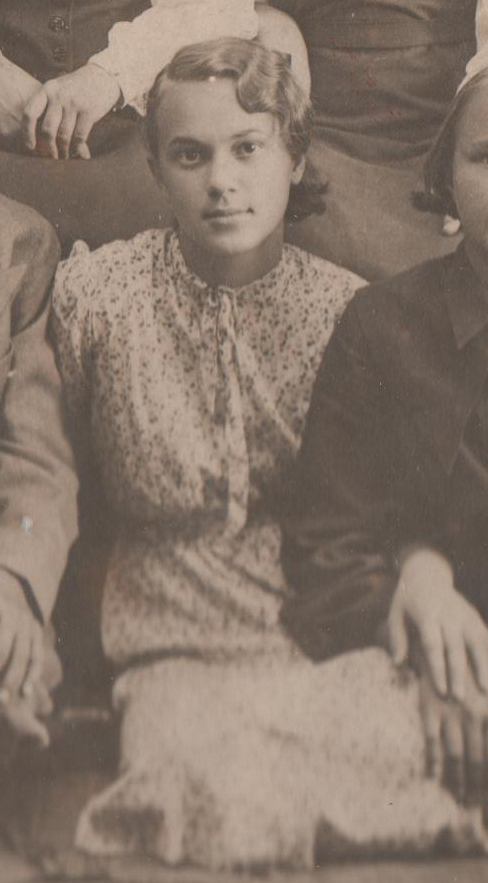 诺娜·特罗菲莫娃（1922-1943）。