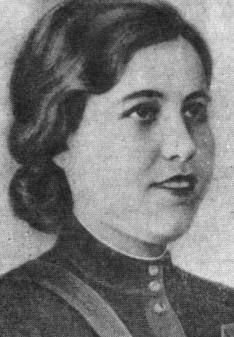 Александра Бондарева, 20 лет